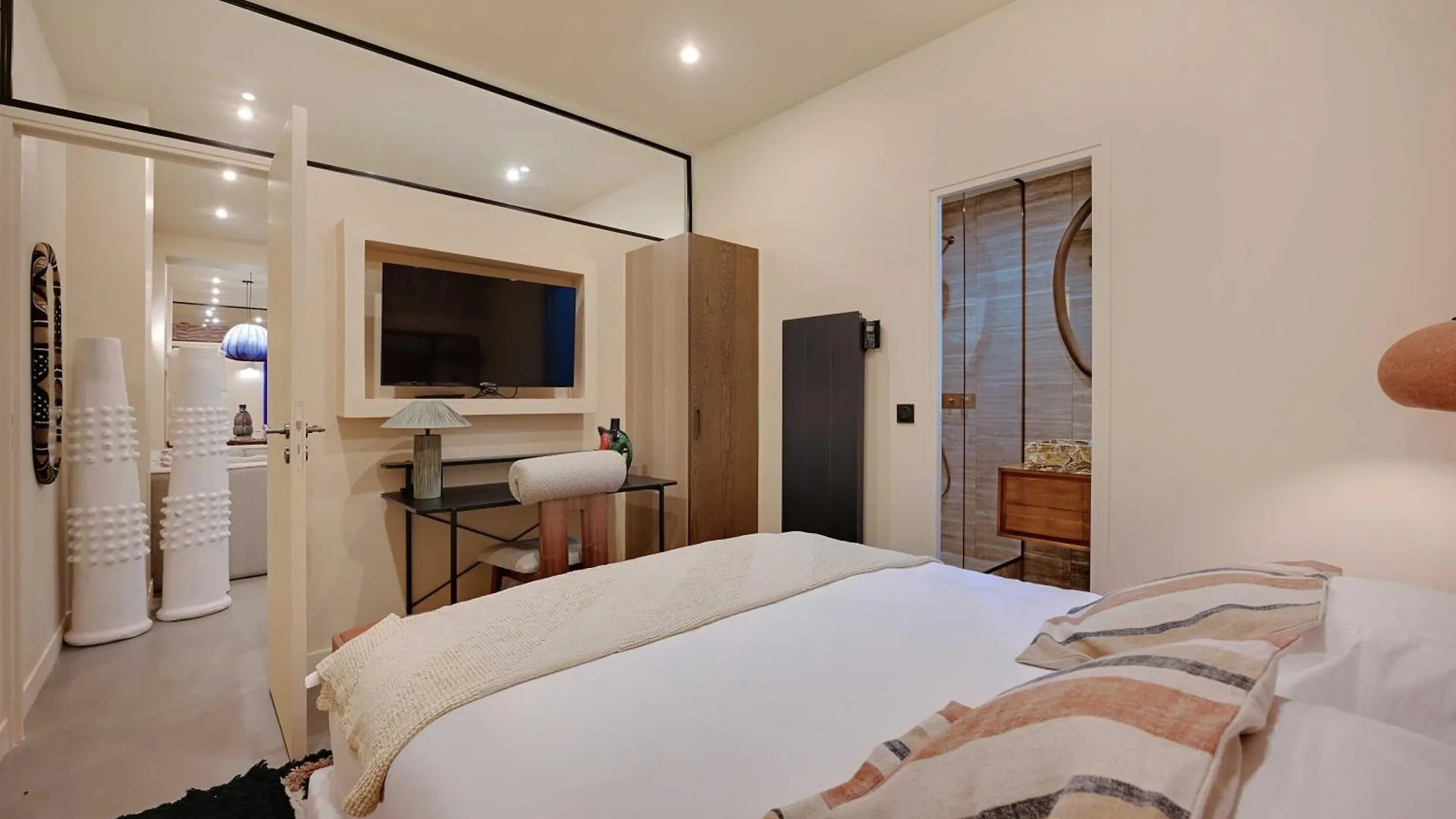 Exceptional - 4br-8p- Le Marais Apartment *